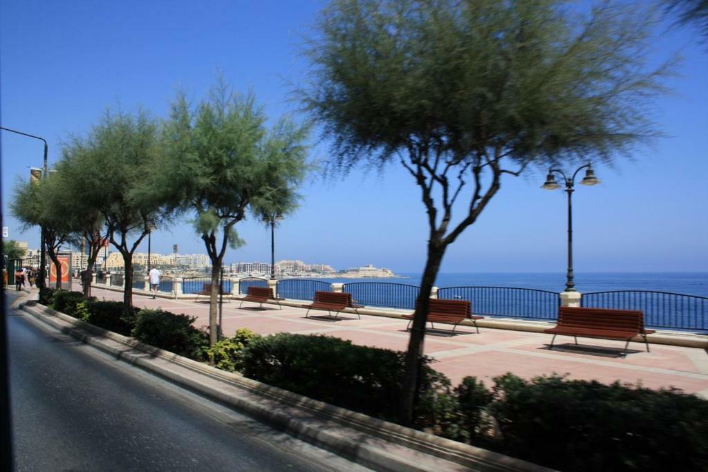 Contemporary, Luxury Apartment With Valletta And Harbour Views Sliema Dış mekan fotoğraf