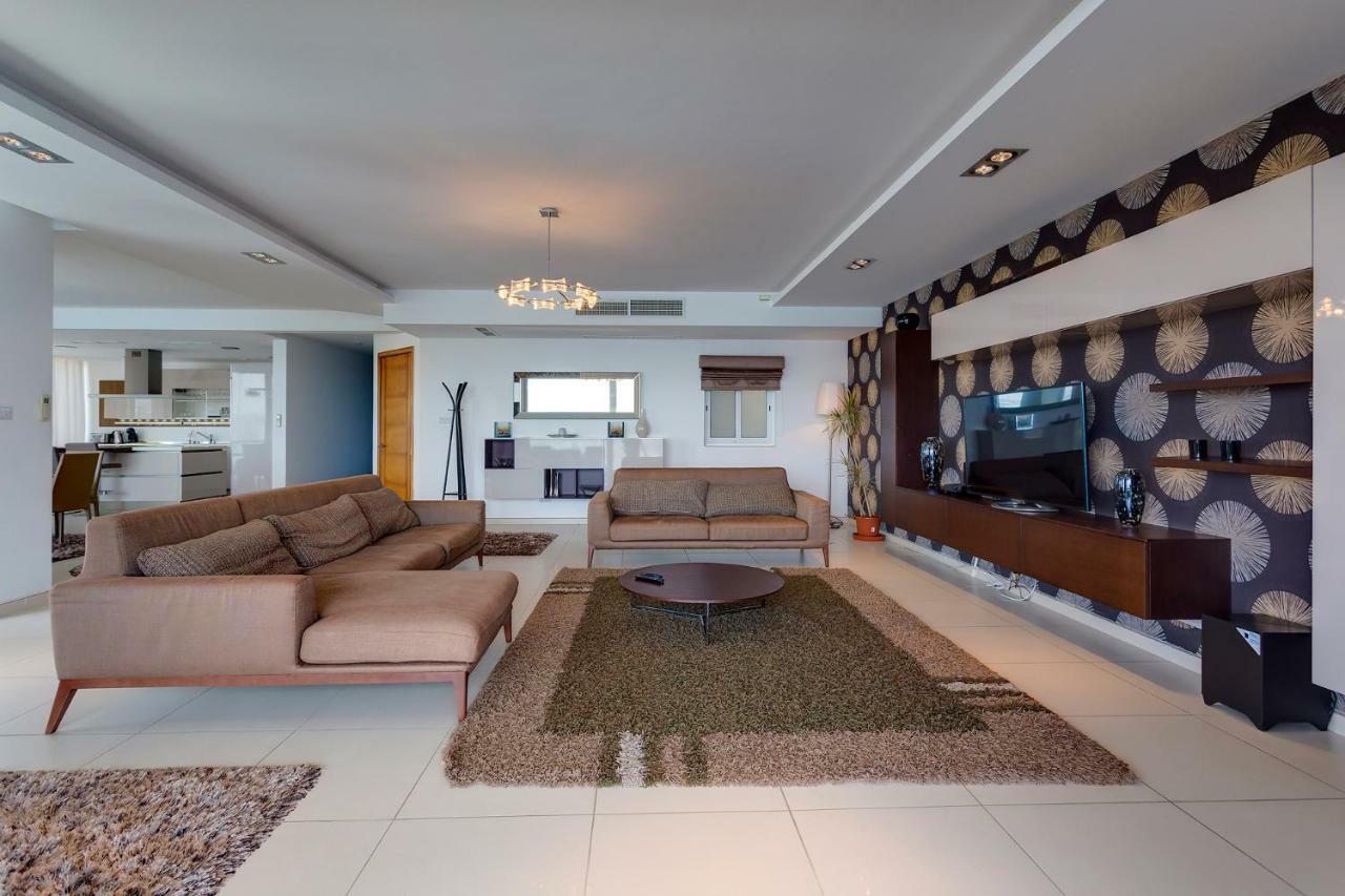Contemporary, Luxury Apartment With Valletta And Harbour Views Sliema Dış mekan fotoğraf