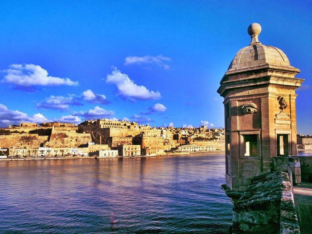 Contemporary, Luxury Apartment With Valletta And Harbour Views Sliema Dış mekan fotoğraf