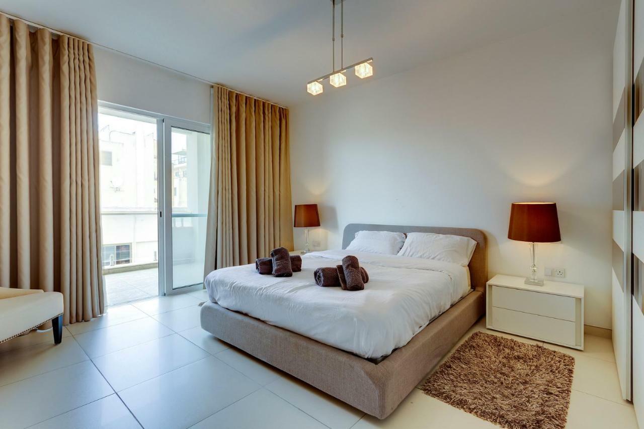Contemporary, Luxury Apartment With Valletta And Harbour Views Sliema Dış mekan fotoğraf